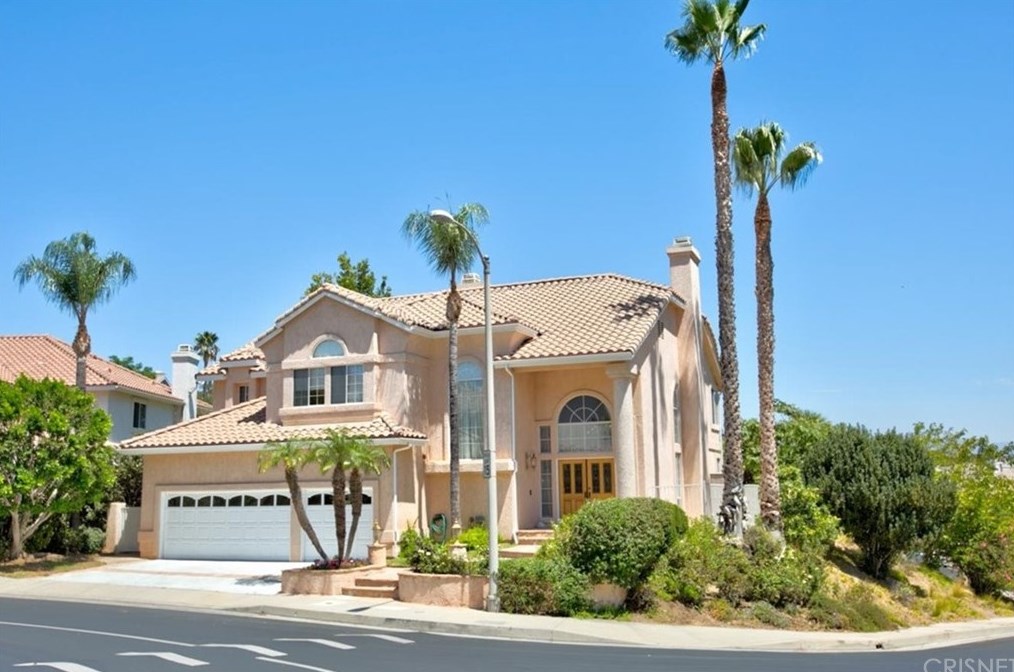 17978 Montague Ct, San Fernando, CA 91344-1944
