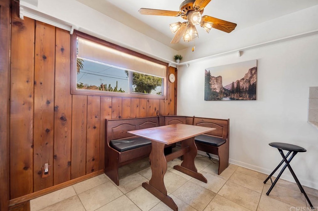 18649 Willard St, Los Angeles CA  91335-1256 exterior