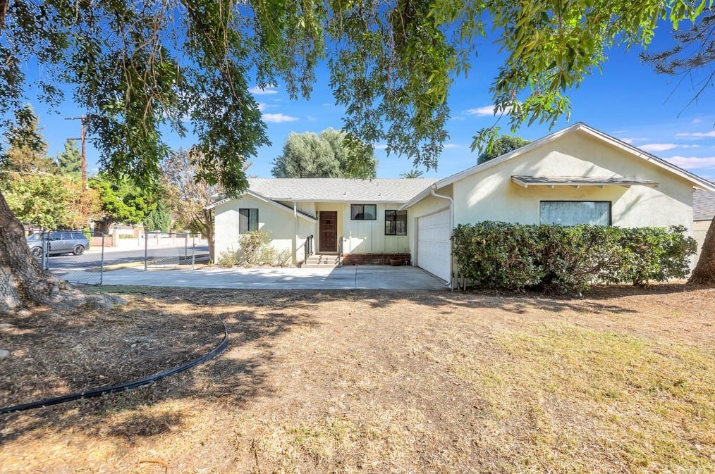 18649 Willard St, Los Angeles CA  91335-1256 exterior