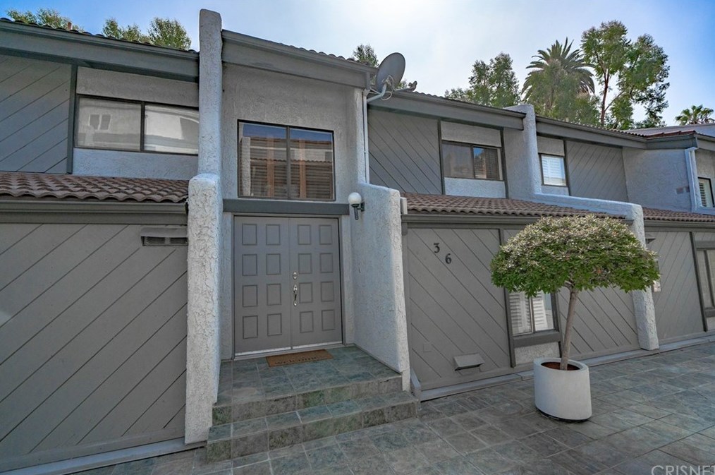 1925 Beverly Glen Blvd, Los Angeles, CA 90025-5151