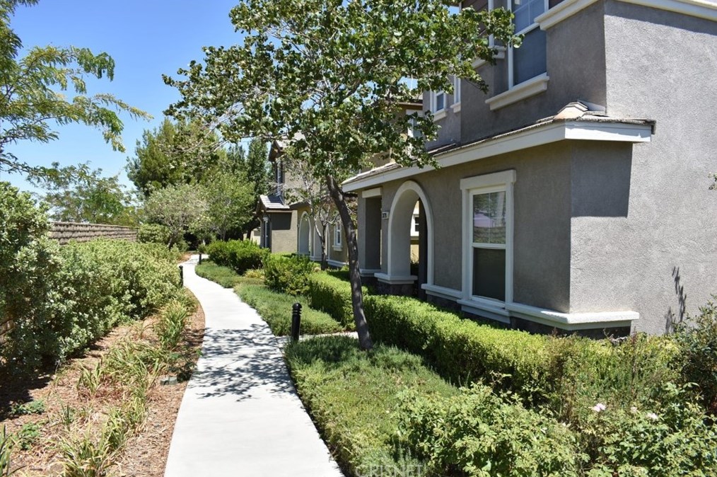 38205 Malbec Ct, Palmdale, CA 93550-6546