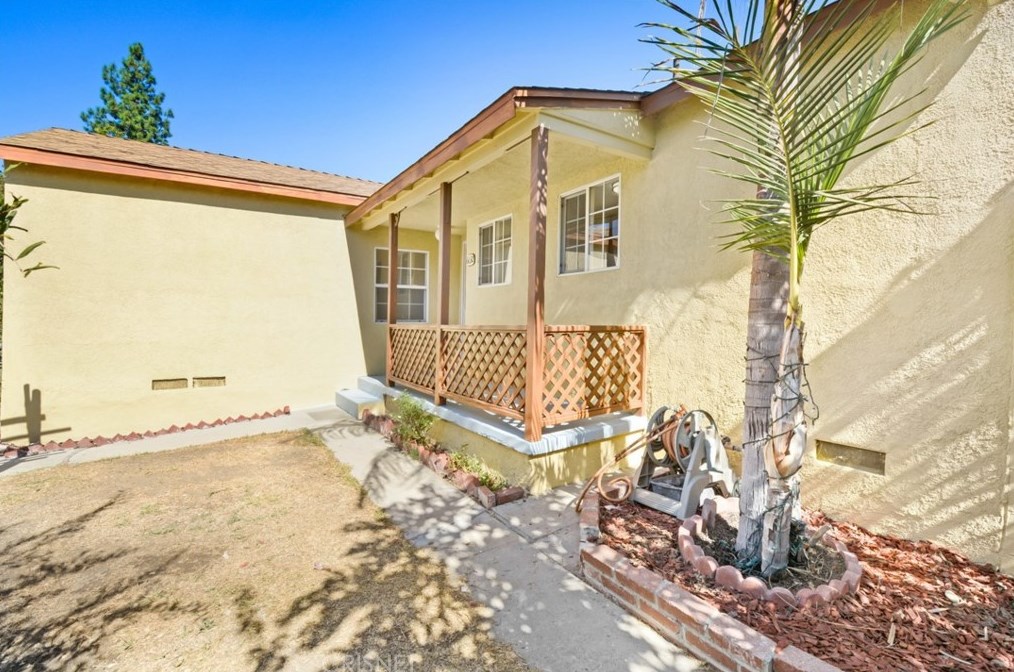 6632 Tampa Ave, Los Angeles, CA 91335-5013