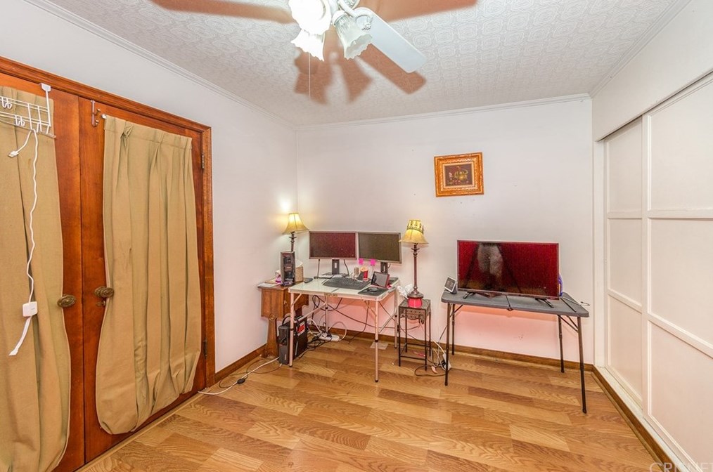 11150 Gerald Ave, San Fernando CA 91344-2601 exterior