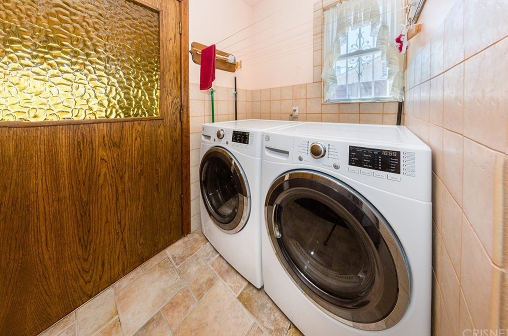 11150 Gerald Ave, San Fernando CA 91344-2601 exterior