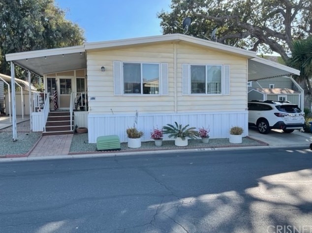 2614 Thunderbird Dr, Thousand Oaks CA  91362-3247 exterior