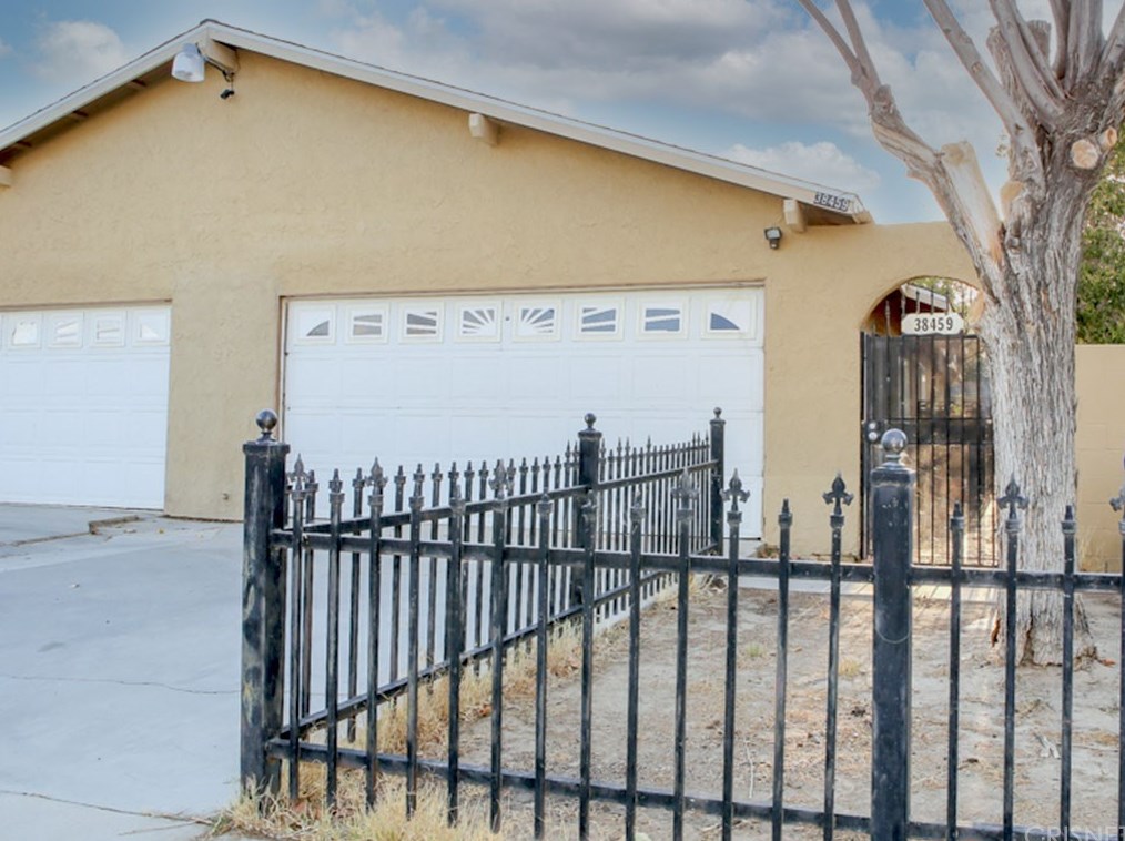 38459 4th St, Palmdale, CA 93550-4505