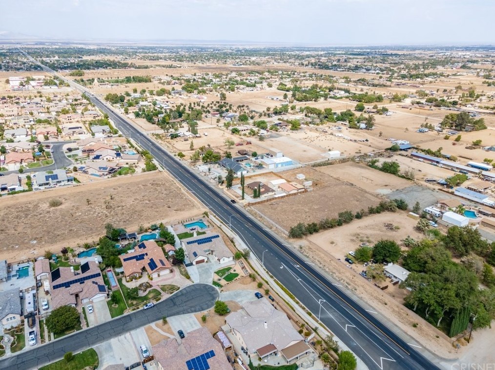 41650 30th St, Palmdale CA  93551-1374 exterior