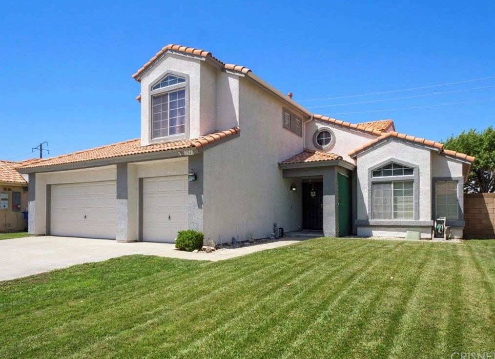 2541 Sandstone Ct, Palmdale, CA 93551-1515