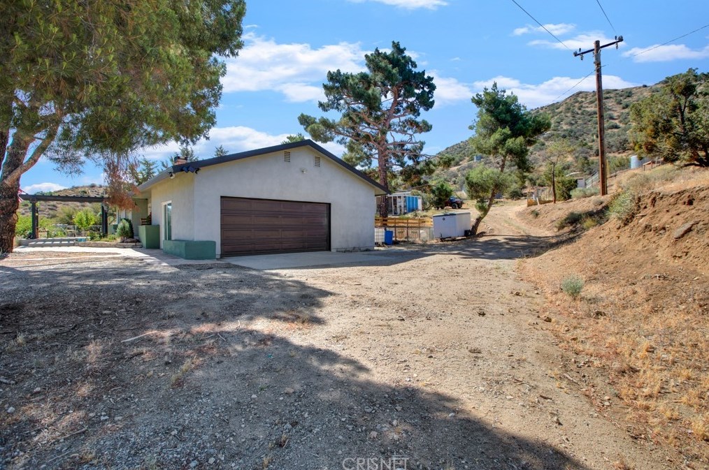 940 Soledad Pass Rd, Palmdale CA  93550-9790 exterior