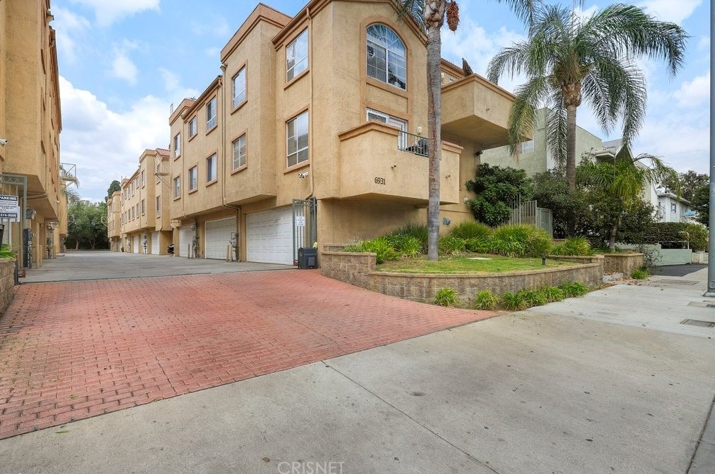 6931 Hazeltine Ave #f, Van Nuys, CA 91405