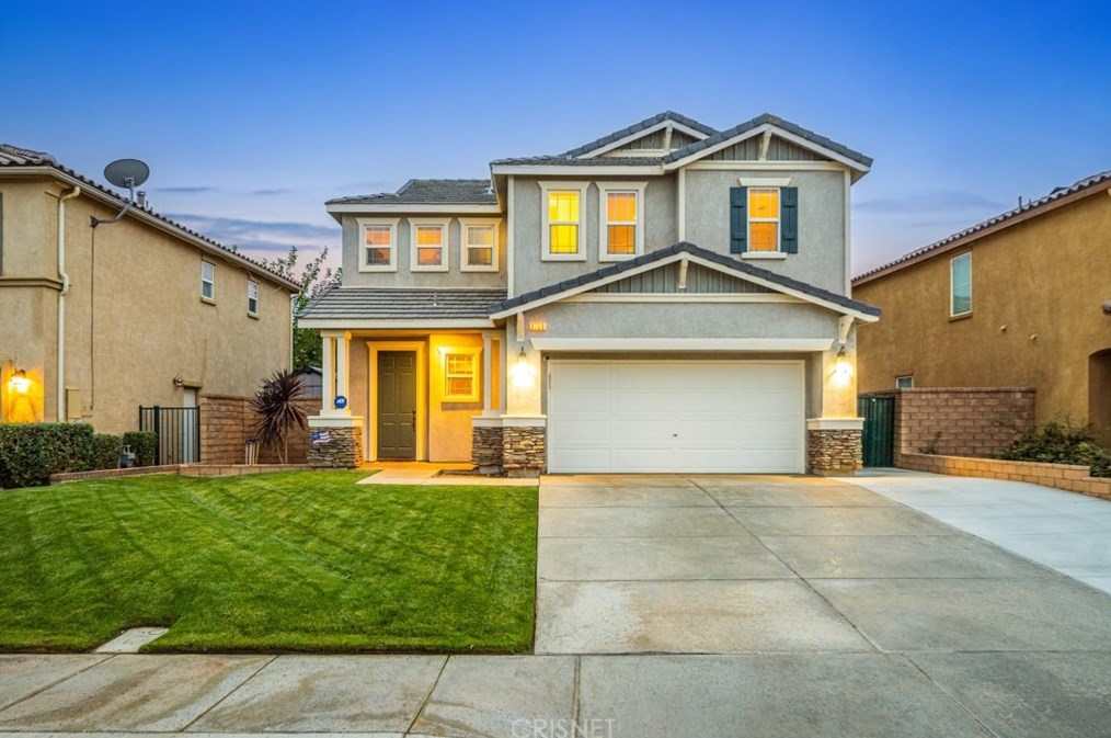 2706 Goldenrain St, Palmdale, CA 93551-6115
