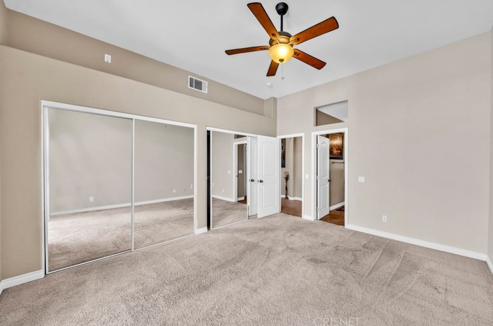 5325 Villa Mallorca Pl, Camarillo CA 93012-5325 exterior