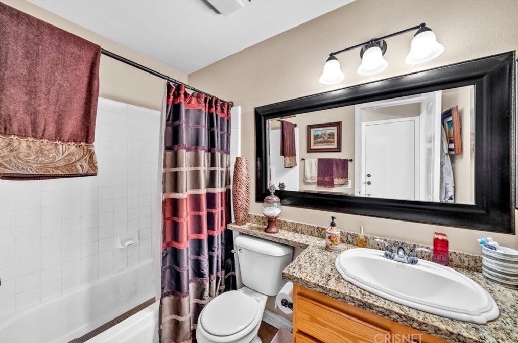 5325 Villa Mallorca Pl, Camarillo CA 93012-5325 exterior