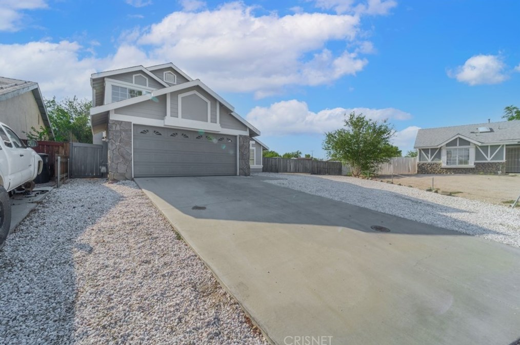 4401 San Juan Ct, Tropico Village, CA 93560-6826