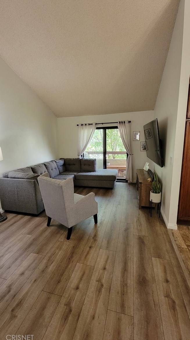 27935 Sarabande Ln #208, Santa Clarita, CA 91387