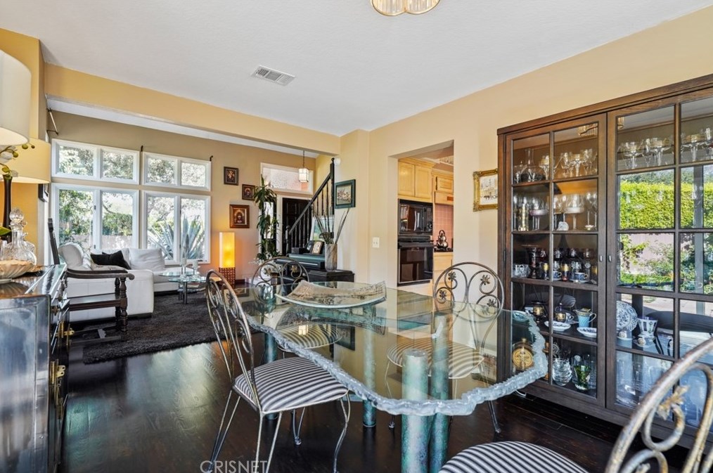 2794 Woodlyn Rd, Pasadena CA  91107-1879 exterior
