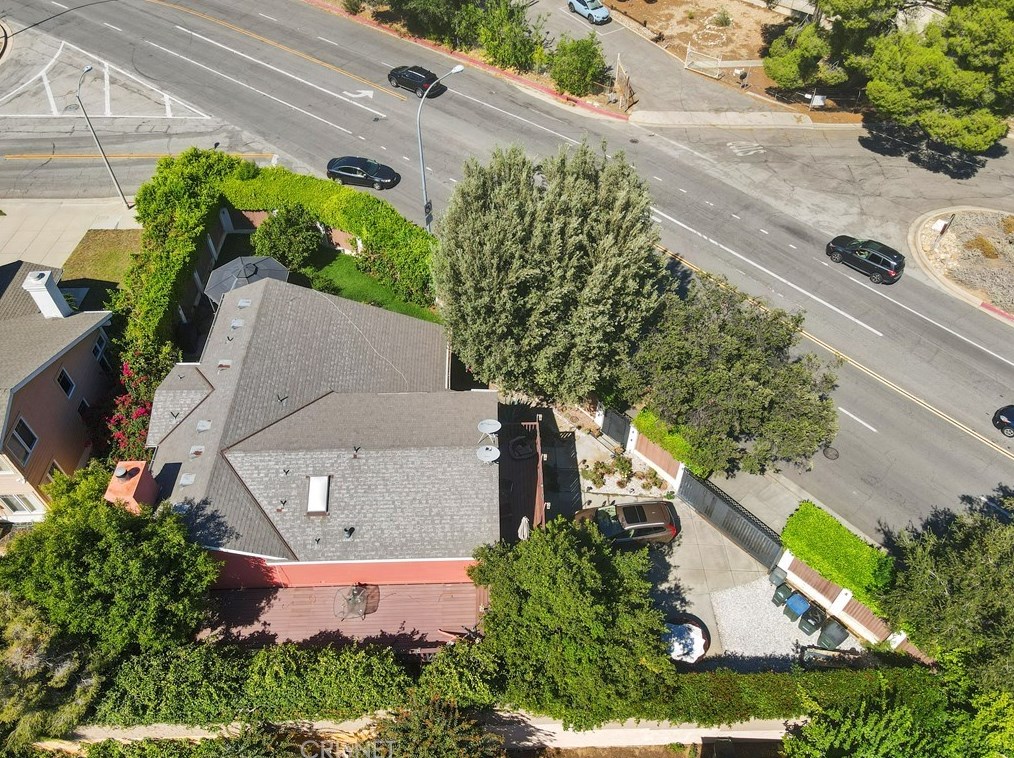 2794 Woodlyn Rd, Pasadena CA  91107-1879 exterior
