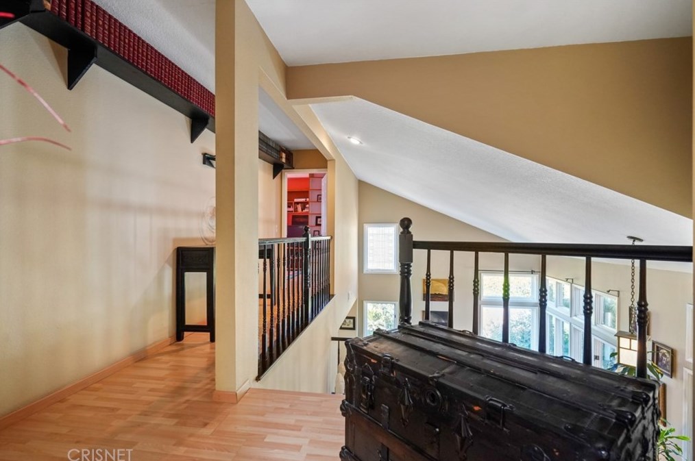 2794 Woodlyn Rd, Pasadena CA  91107-1879 exterior