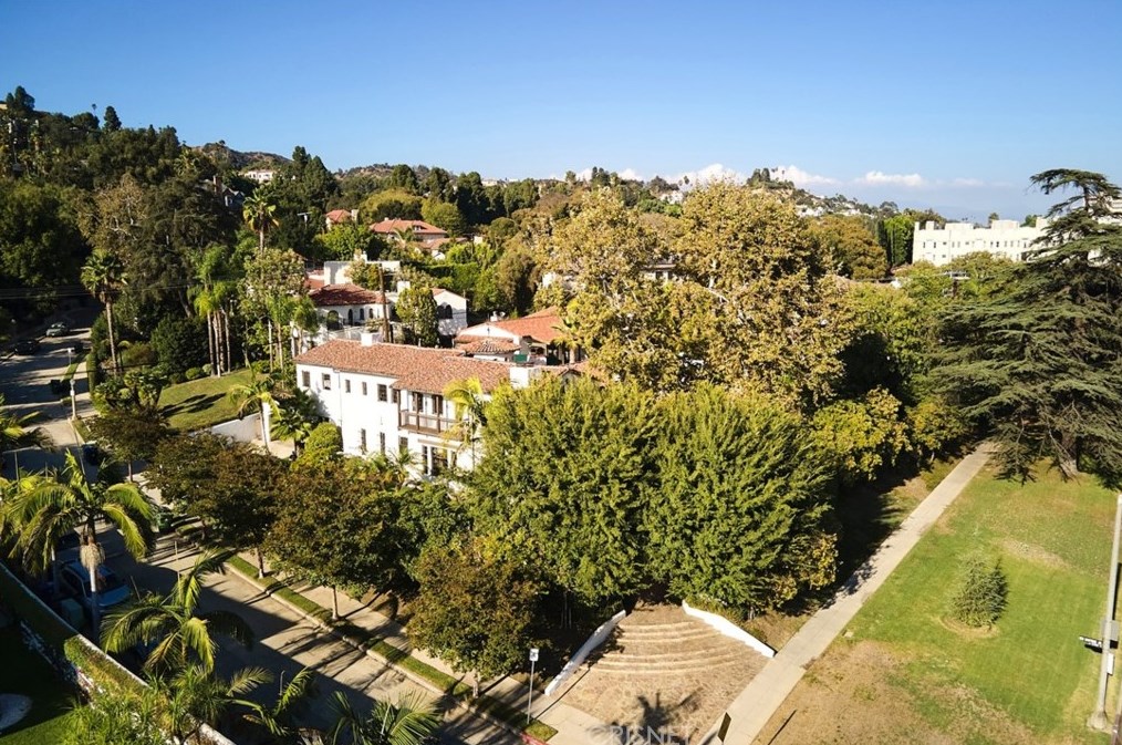 4731 Los Feliz Blvd, Los Angeles, CA 90027-1917