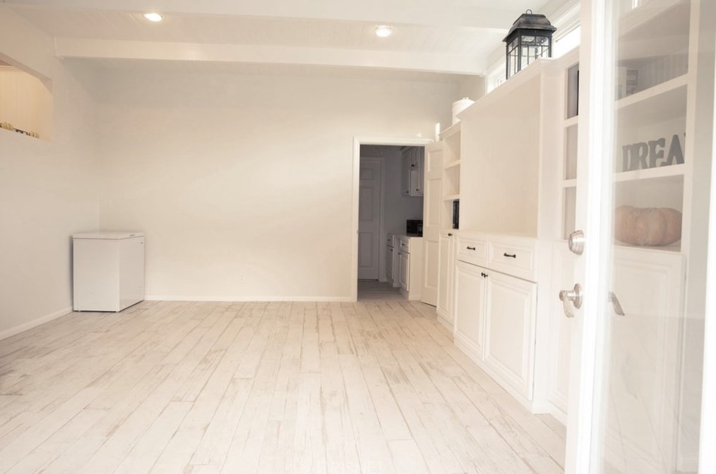 7337 Zelzah Ave, Los Angeles CA  91335-1550 exterior