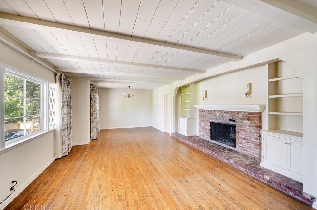 13004 Greenleaf St, North Hollywood, CA 91604-2226