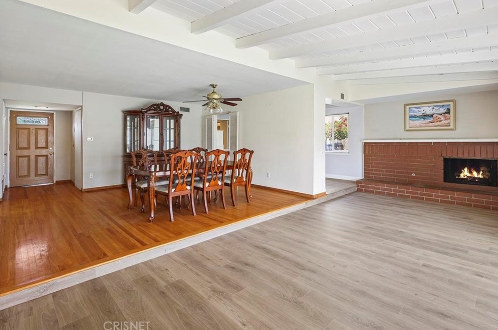 11540 Gothic Ave, San Fernando, CA 91344-2933