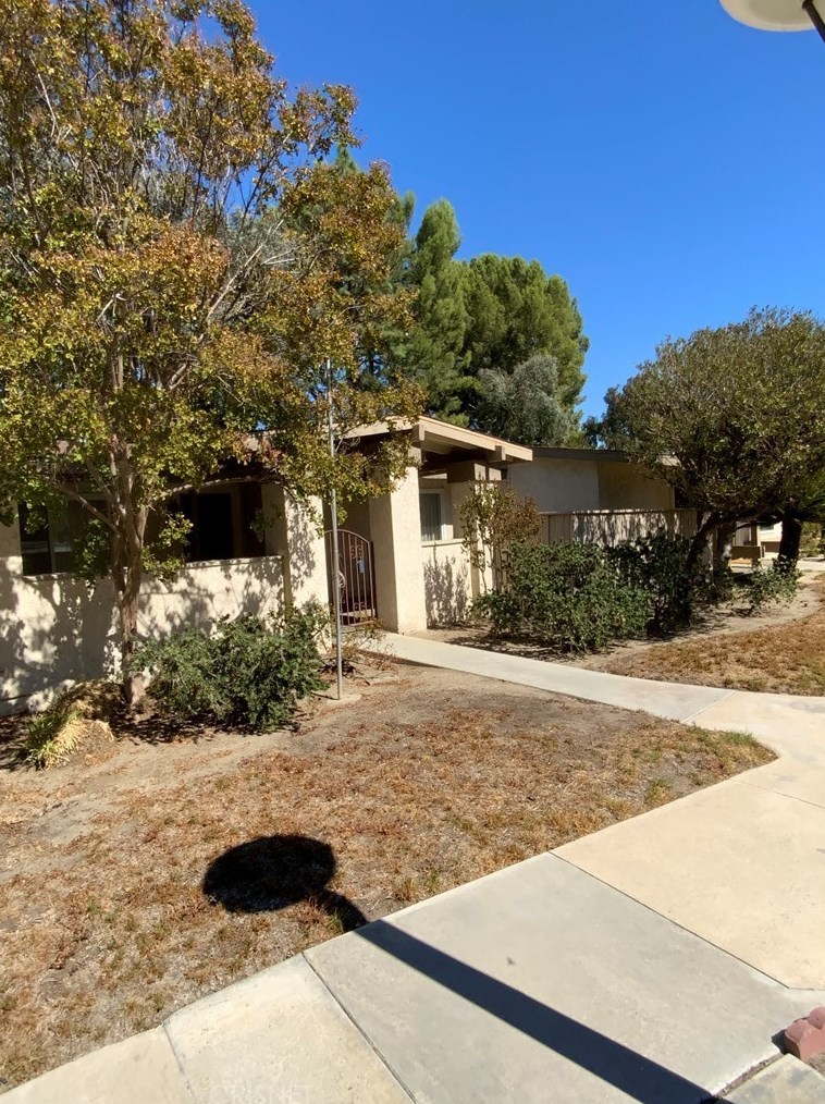 26346 Oak Plain Dr #b, Santa Clarita, CA 91321