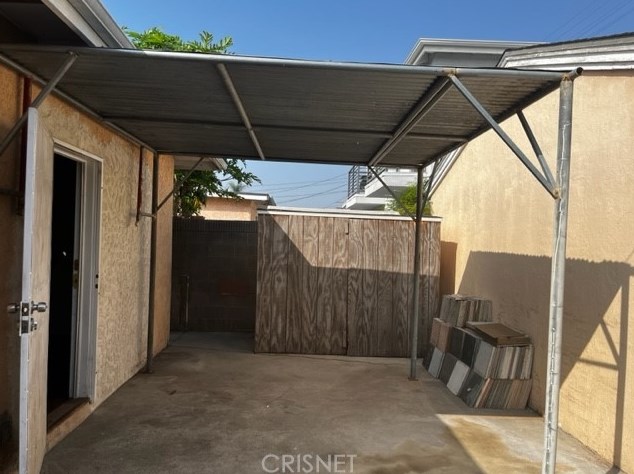 1249 52nd St, Los Angeles CA  90058-3333 exterior