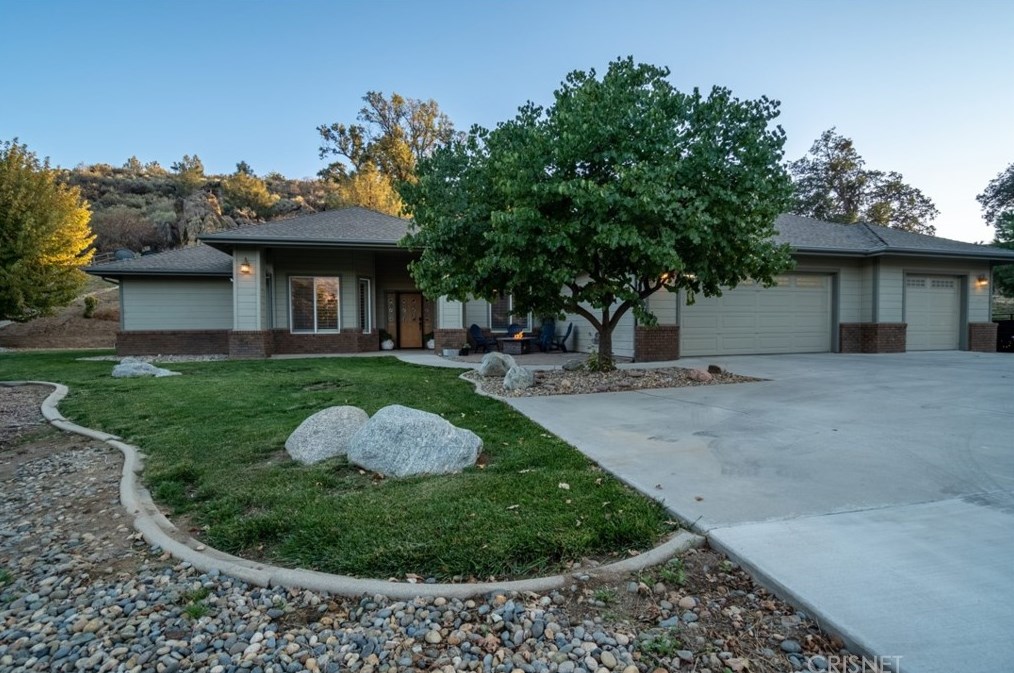 26550 Brian Pl, Tehachapi, CA 93561