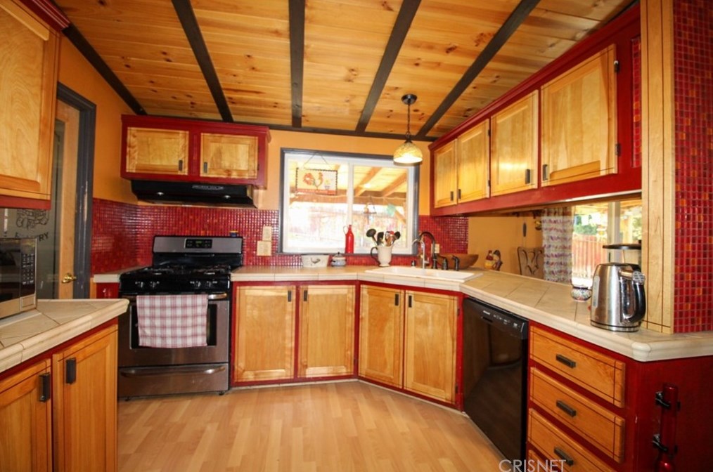 32416 Crown Valley Rd, Acton, CA 93510-1991