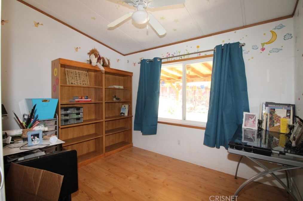 32416 Crown Valley Rd, Acton CA  93510-1991 exterior