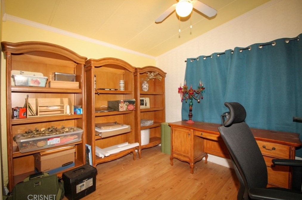 32416 Crown Valley Rd, Acton CA  93510-1991 exterior