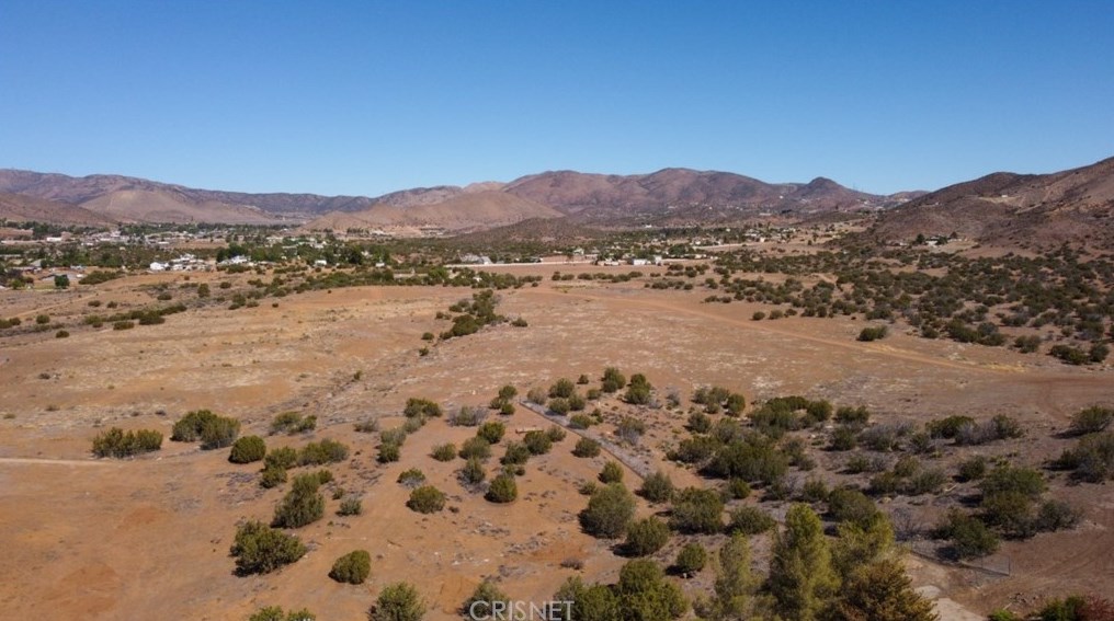 32416 Crown Valley Rd, Acton CA  93510-1991 exterior