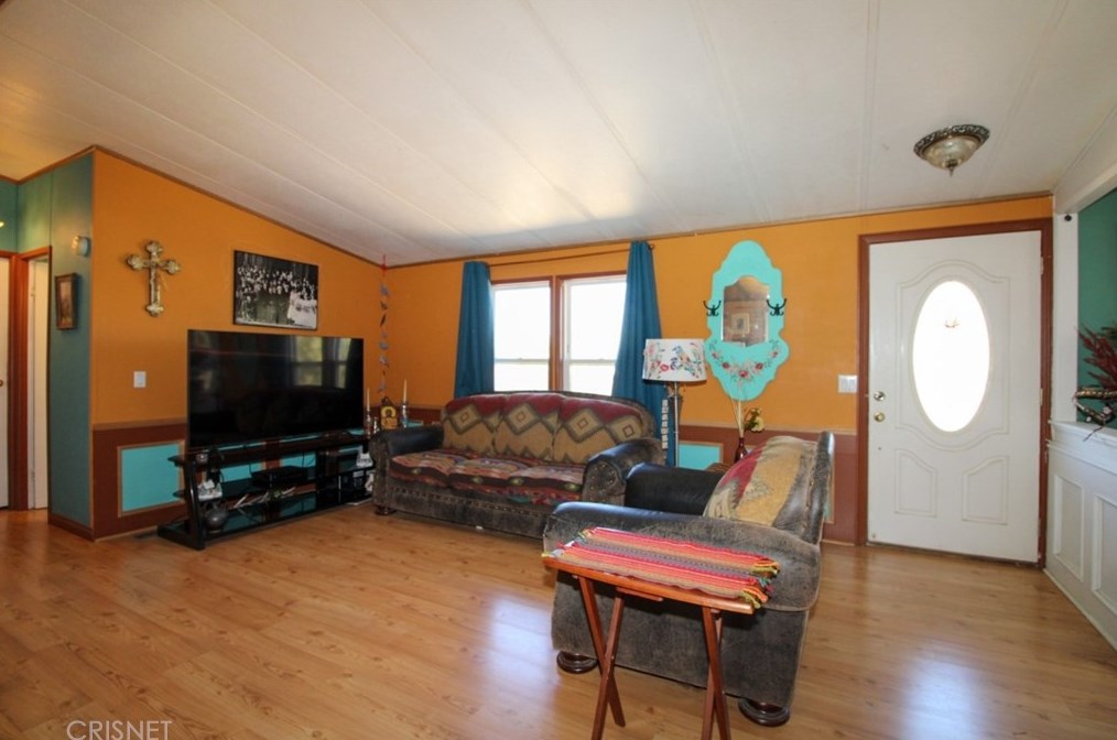 32416 Crown Valley Rd, Acton CA  93510-1991 exterior