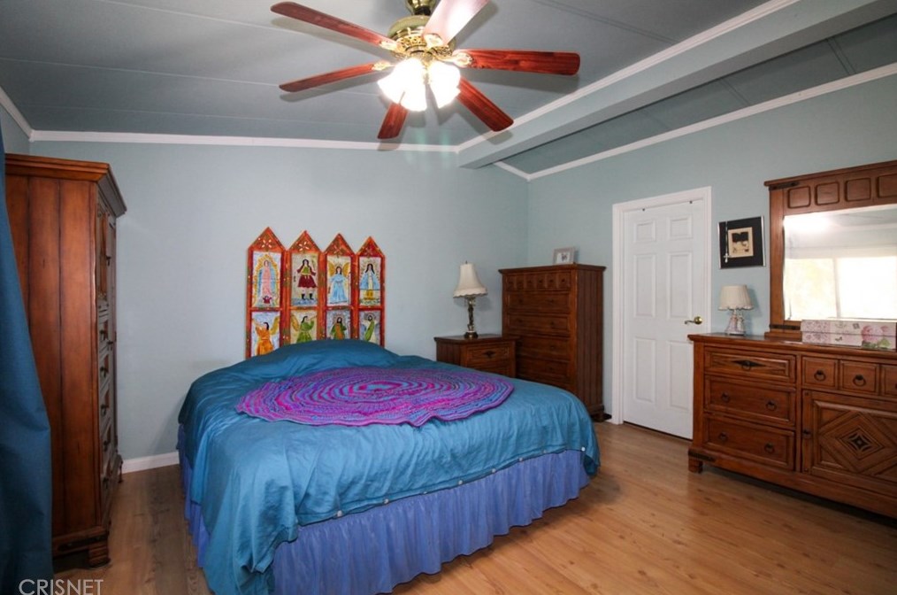 32416 Crown Valley Rd, Acton CA  93510-1991 exterior