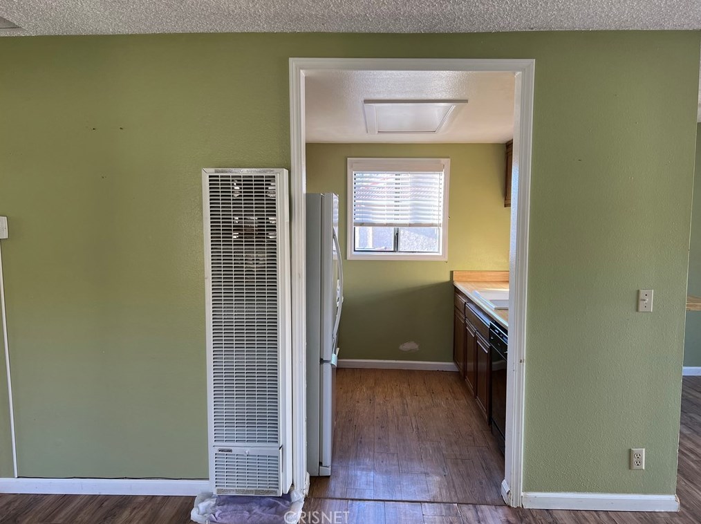 326 W Santa Barbara St, Santa Paula, CA 93060