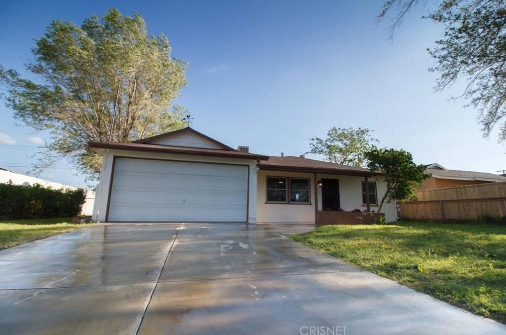 220 E Ave P 2, Palmdale, CA 93550