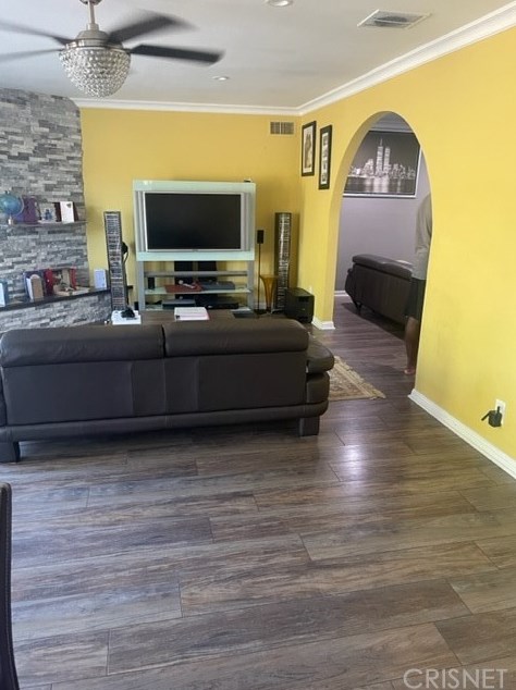 9960 Jovita Ave, Chatsworth, CA 91311-3935