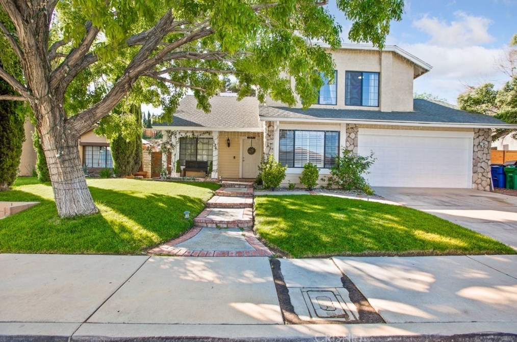 136 Horizon Rd, Palmdale, CA 93550