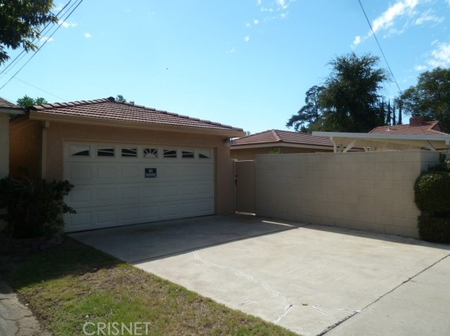 7358 Garden Grove Ave, Los Angeles CA  91335-3127 exterior
