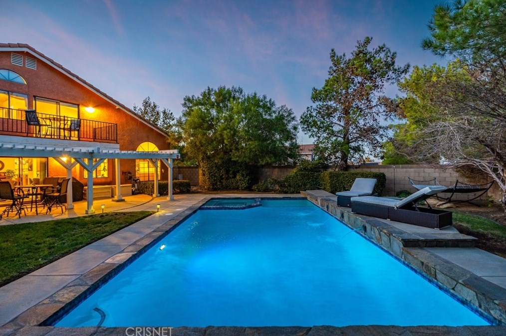 40530 Peonza Ln, Palmdale, CA 93551-2646