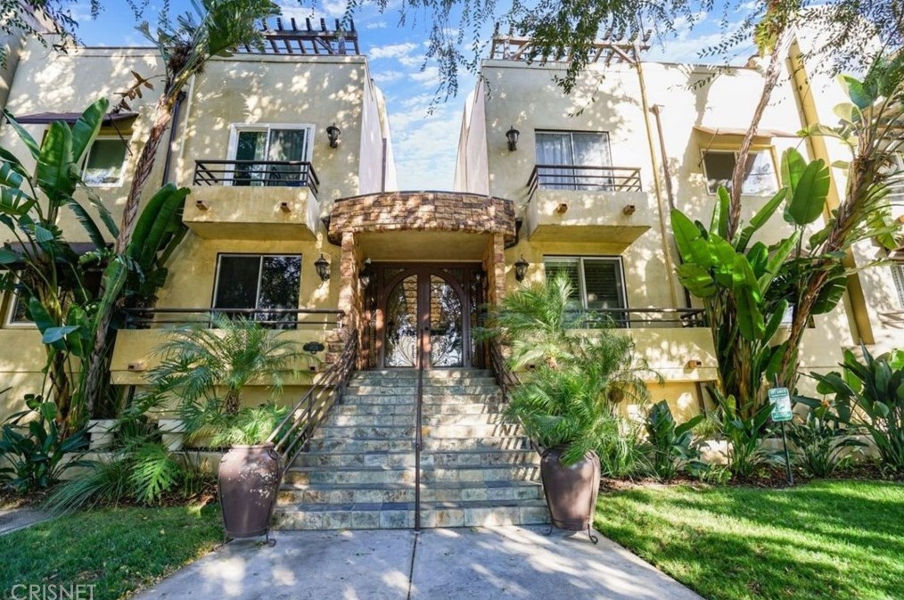 4128 Whitsett Ave #102, North Hollywood, CA 91604