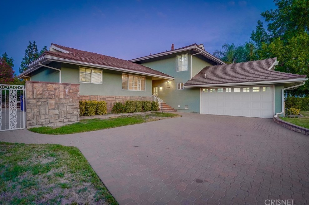 12516 Mclennan Ave, San Fernando, CA 91344-1724