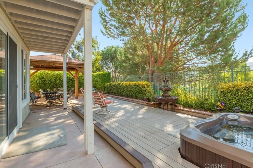 364 Woodland Rd, Simi Valley, CA 93065