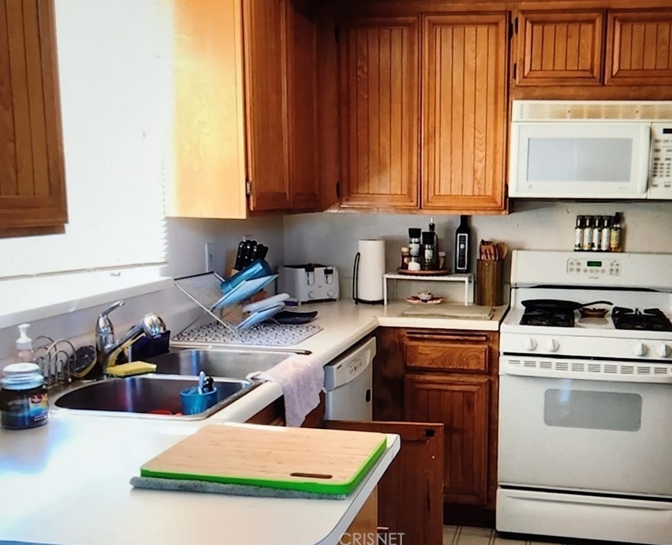 20330 Fanchon Ln #106, Santa Clarita, CA 91351