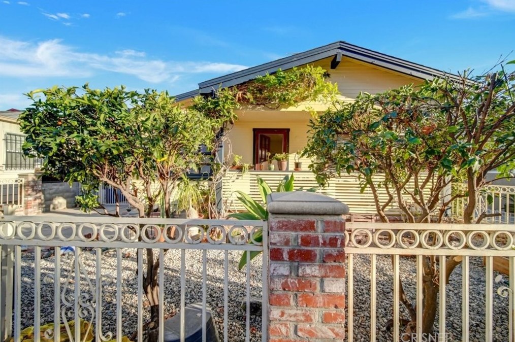 2330 Dorris Pl, Los Angeles, CA 90031-1015