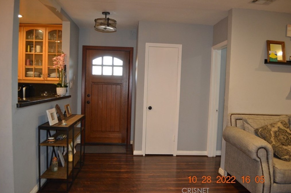 10055 Langdon Ave, San Fernando, CA 91345