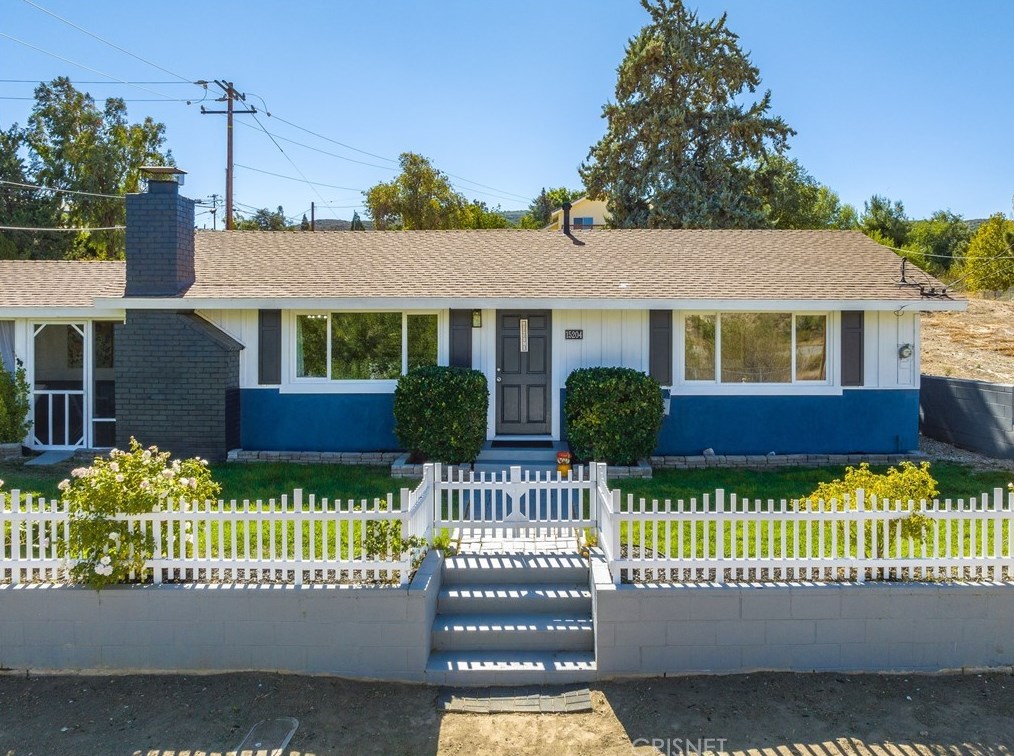 15204 Sandrock Dr, Leona Valley, CA 93532