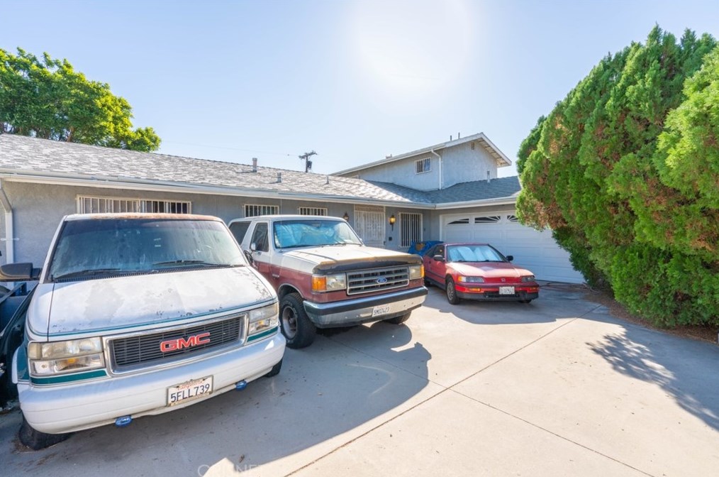 9758 Jovita Ave, Chatsworth, CA 91311-5338
