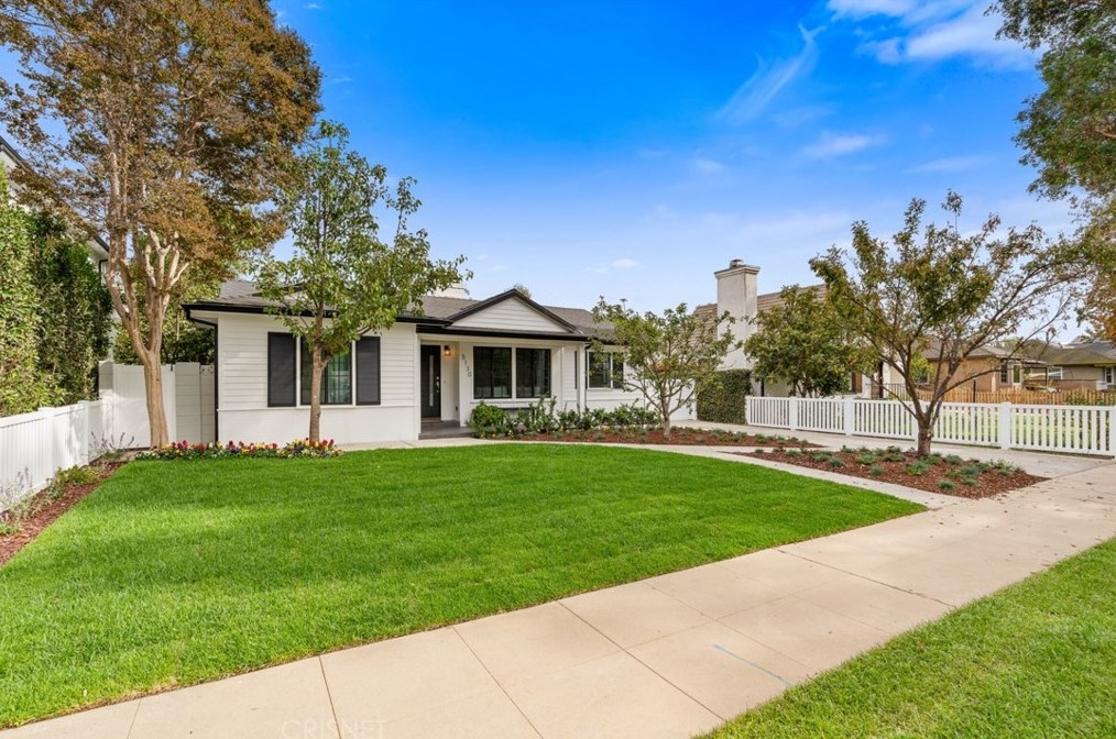 5130 Varna Ave, Van Nuys, CA 91423